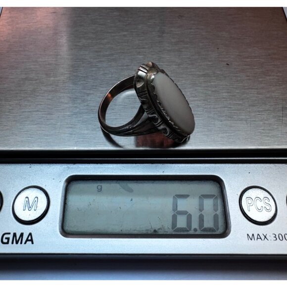 Vintage Sterling Silver 925 Oval White Stone Statement Ring Size 7.25 Estate - Picture 10 of 11